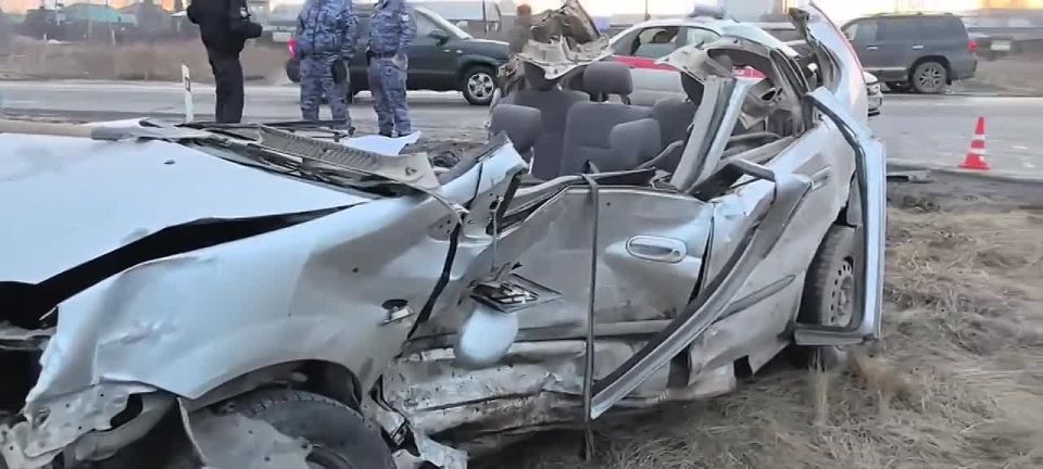 Полицейские устанавливают обстоятельства смертельного дорожно-транспортного происшествия в Минусинске