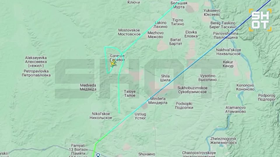 Самолет, который вылетел из Красноярска в Якутск вернулся обратно по технической причине