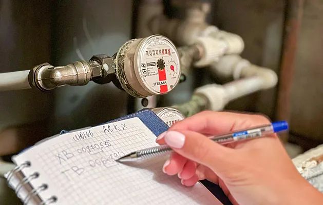 Госдума рассматривает мораторий на рост тарифов ЖКХ — когда платёжки перестанут шокировать?