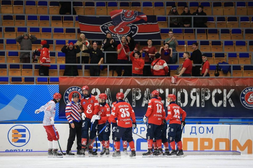 Хоккеисты «Енисея» завершили сезон на шестом месте