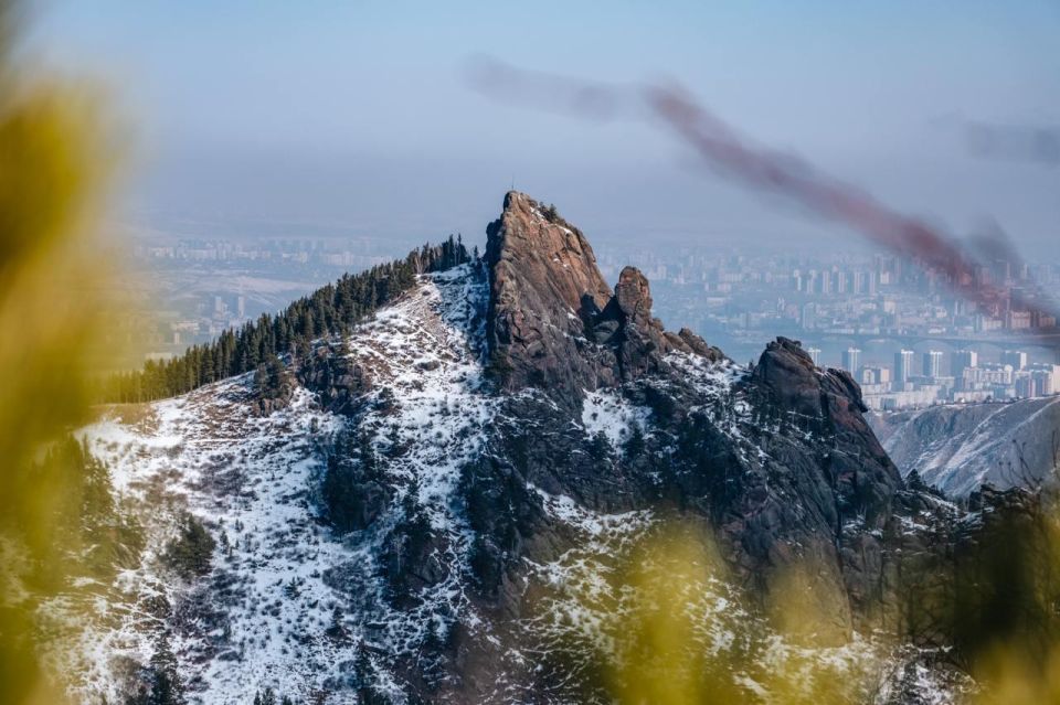 Поход на Столбы. Фото: Дмитрий Ширнин Читать нас можно и в MAX