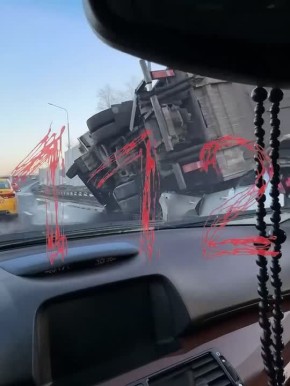 В МОСКВЕ МАССОВОЕ ДТП. Два человека пострадали в ДТП в Москве