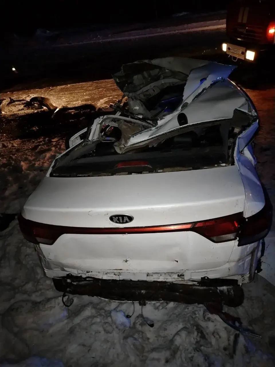 Грузовик выехал на «встречку» и протаранил легковушку под Ачинском: 2 человека погибли