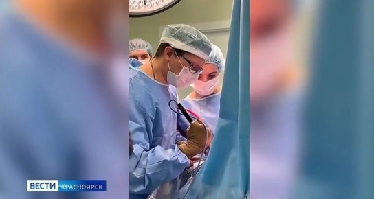 В Красноярске пациент вслух читал "Онегина" во время операции