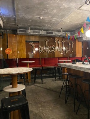 Ностальгия и гастрономия: что попробовать в Комнате отдыха на Белорусской