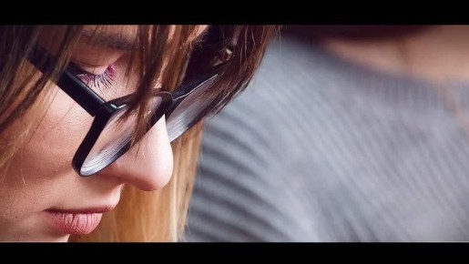 Она 10 из 10, но просит перевести деньги на БЕЗОПАСНЫЙ СЧЁТ