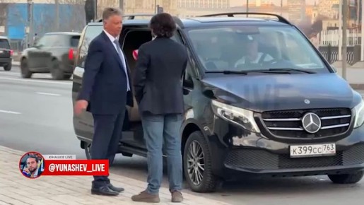 Глава АвтоВАЗ заявил о доминировании Lada на авторынке России, а затем уехал на Mercedes