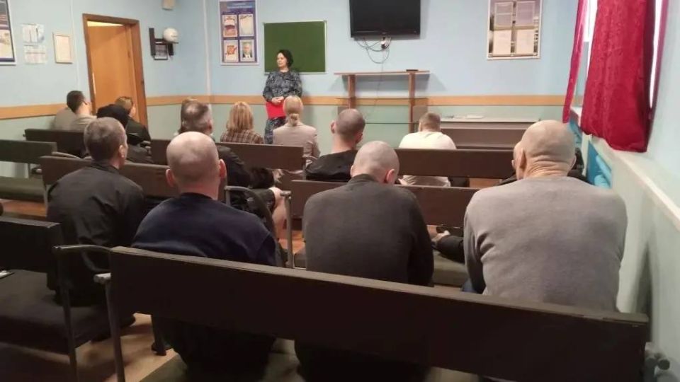 � ��-15 �. ��������� � ����������� ������� ��������������� �������������