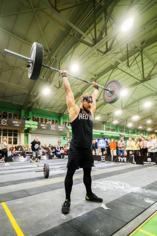 Кроссфит – это когда за одну тренировку нужно сделать упражнения на скорость, выносливость и силу