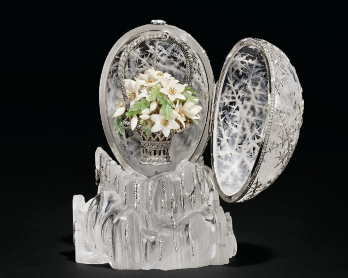 Зимнее яйцо Фаберже снова на слуху: рекордная цена на аукционе