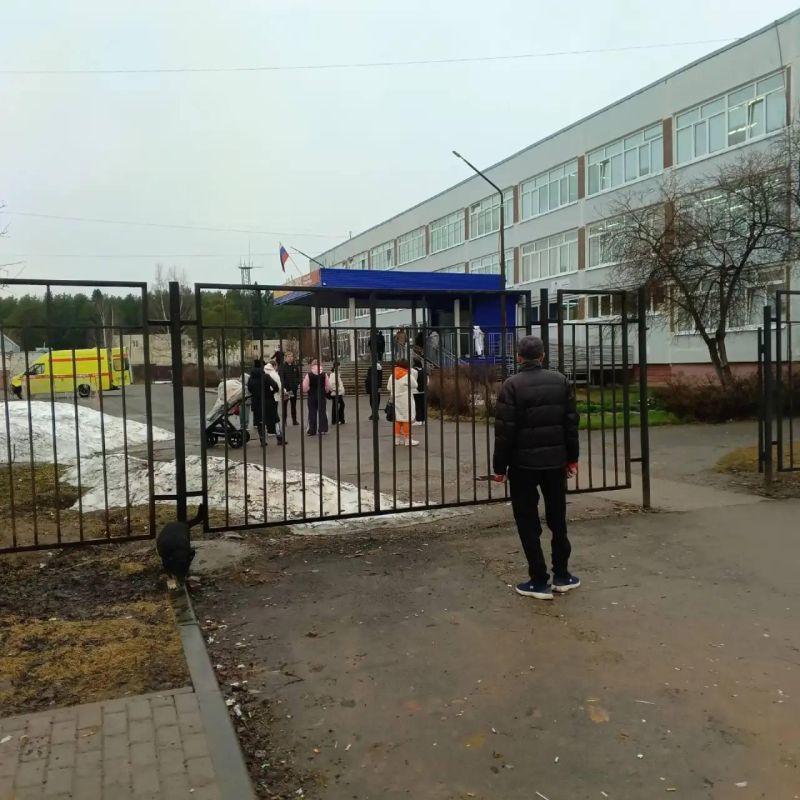 � ������ �������� ��������� ���� � ����� � ����� 17-������ �������������� ����� �� ����������� � �����