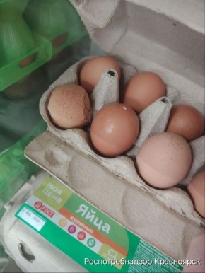 Минусинский "Магнит" торговал битыми куриными яйцами