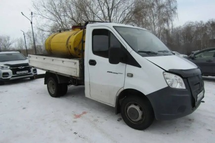 В Краснотуранске глава кооператива на деньги Минсельхоза, выделенные на закуп молока, купила машину