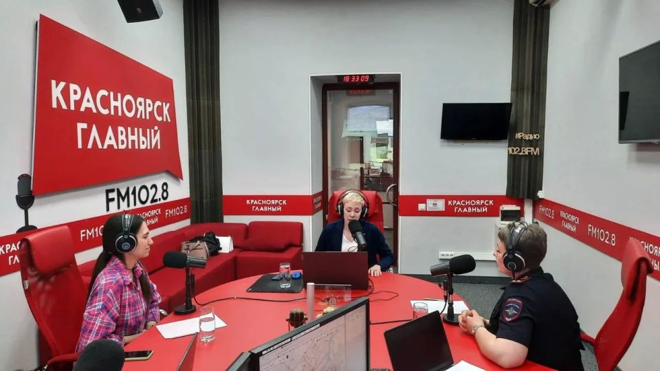 С Днём радио, дорогие наши коллеги! С Днём радио, дорогие наши коллеги!