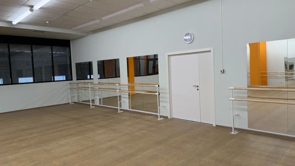 В Уяре завершается строительство общеобразовательной школы В Уяре завершается строительство общеобразовательной школы