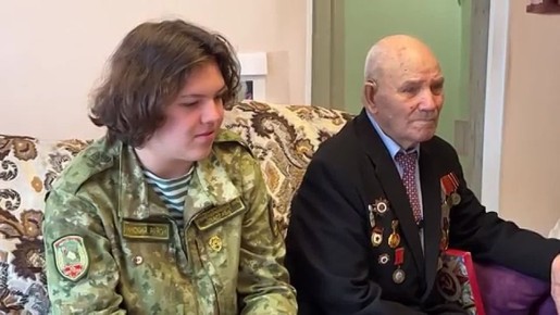 ГУБЕРНАТОР В ГОСТЯХ У ВЕТЕРАНА ВОВ