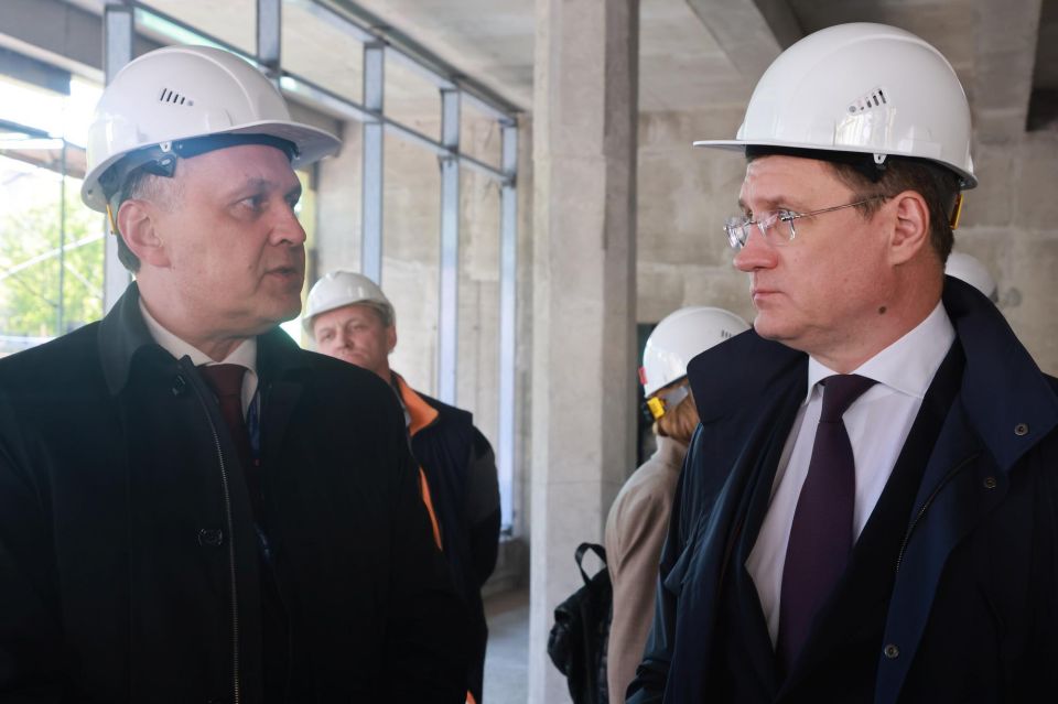 Сегодня в Красноярске с рабочим визитом побывал заместитель председателя Правительства Российской Федерации Александр Новак Сегодня в Красноярске с рабочим визитом побывал заместитель председателя Правительства Российской Федерации Александр Новак
