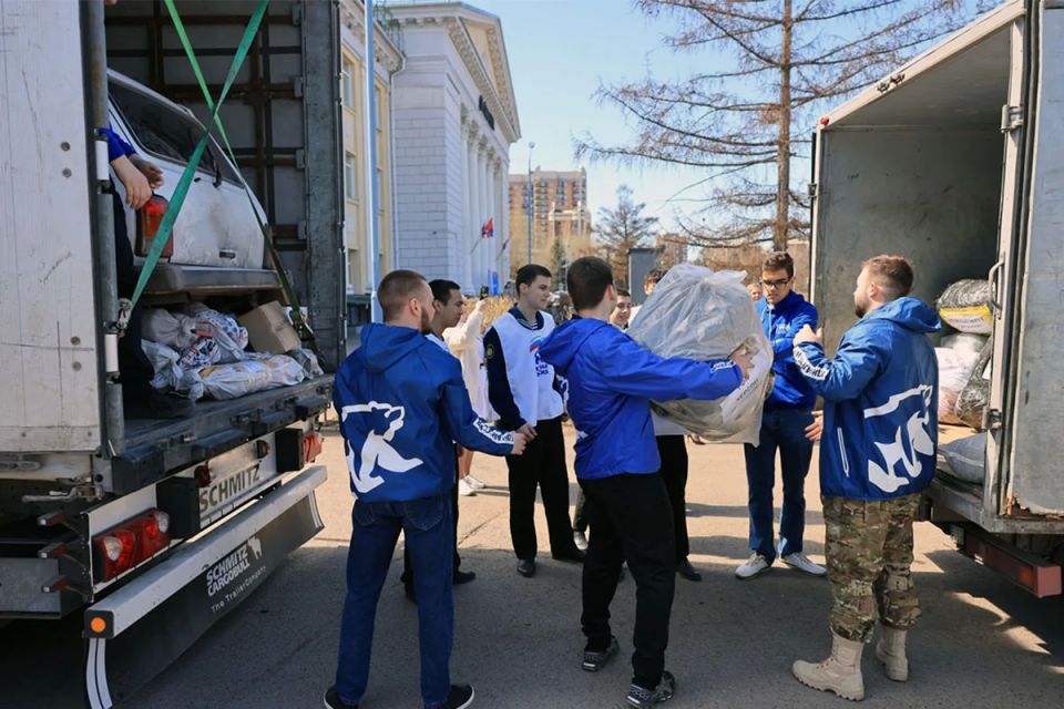 Волонтёры Красноярского края отправили транспорт и посылки военнослужащим Волонтёры Красноярского края отправили транспорт и посылки военнослужащим