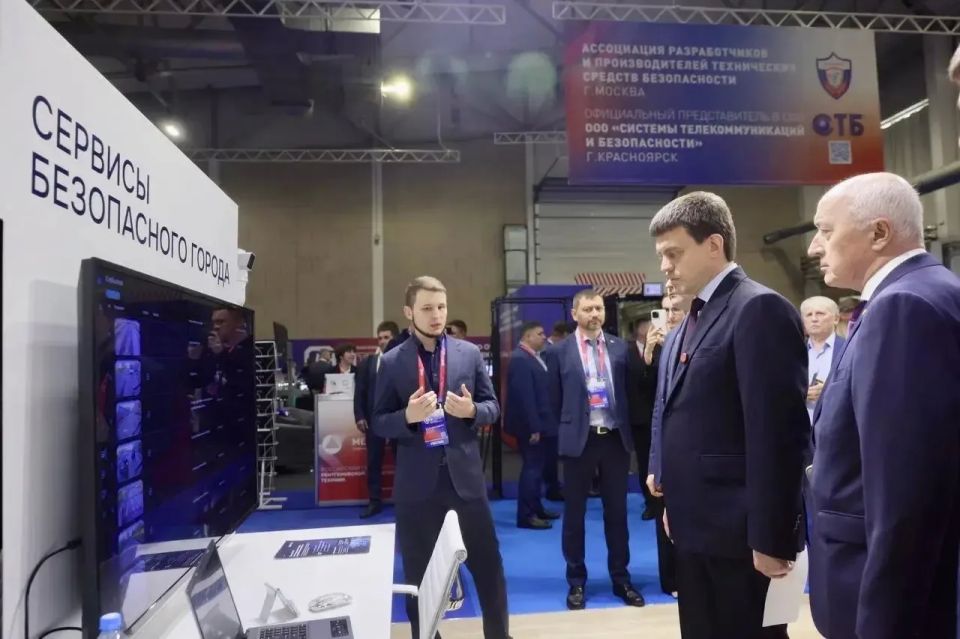 Михаил Котюков: В Красноярский край сегодня приехали специалисты со всей страны, которые отвечают за безопасность Михаил Котюков: В Красноярский край сегодня приехали специалисты со всей страны, которые отвечают за безопасность