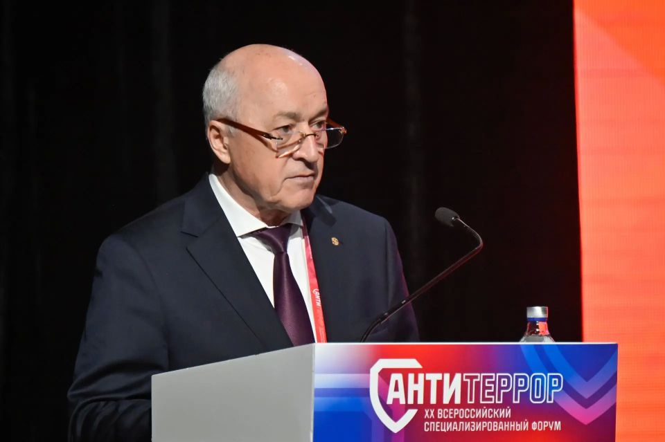 В КРАСНОЯРСКЕ ОТКРЫЛСЯ ФОРУМ «СОВРЕМЕННЫЕ СИСТЕМЫ БЕЗОПАСНОСТИ – АНТИТЕРРОР» В КРАСНОЯРСКЕ ОТКРЫЛСЯ ФОРУМ «СОВРЕМЕННЫЕ СИСТЕМЫ БЕЗОПАСНОСТИ – АНТИТЕРРОР»