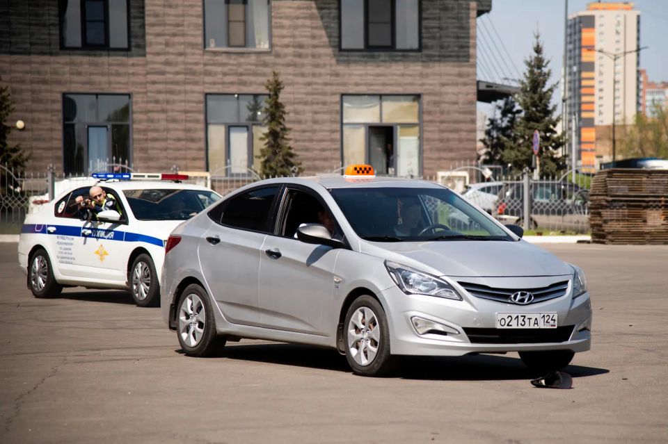Подразделения краевой полиции презентовали свою локацию в рамках юбилейного форума «Современные системы безопасности – Антитеррор» Подразделения краевой полиции презентовали свою локацию в рамках юбилейного форума «Современные системы безопасности – Антитеррор»