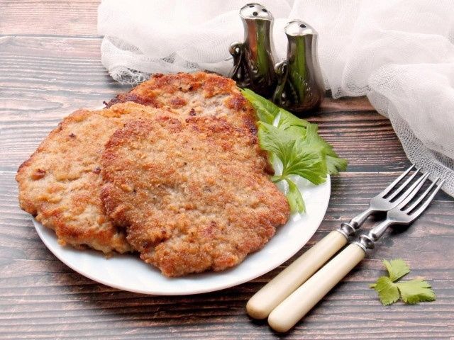 Шницель из фарша: вкусно и просто