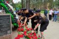 Один народ, одна память: в Канском округе у мемориала Землянка наследники Великой Победы отдали дань памяти подвигу предков