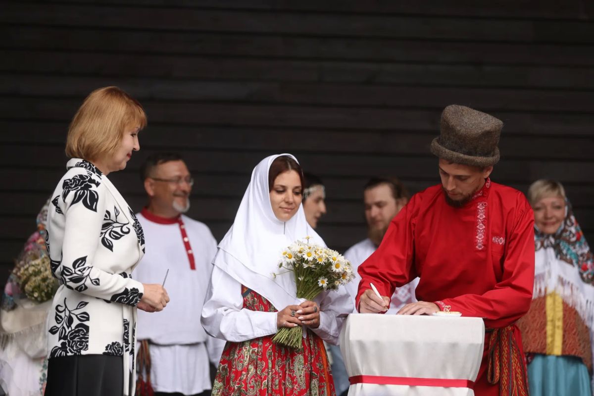 Как Красноярский край отметит День семьи, любви и верности?