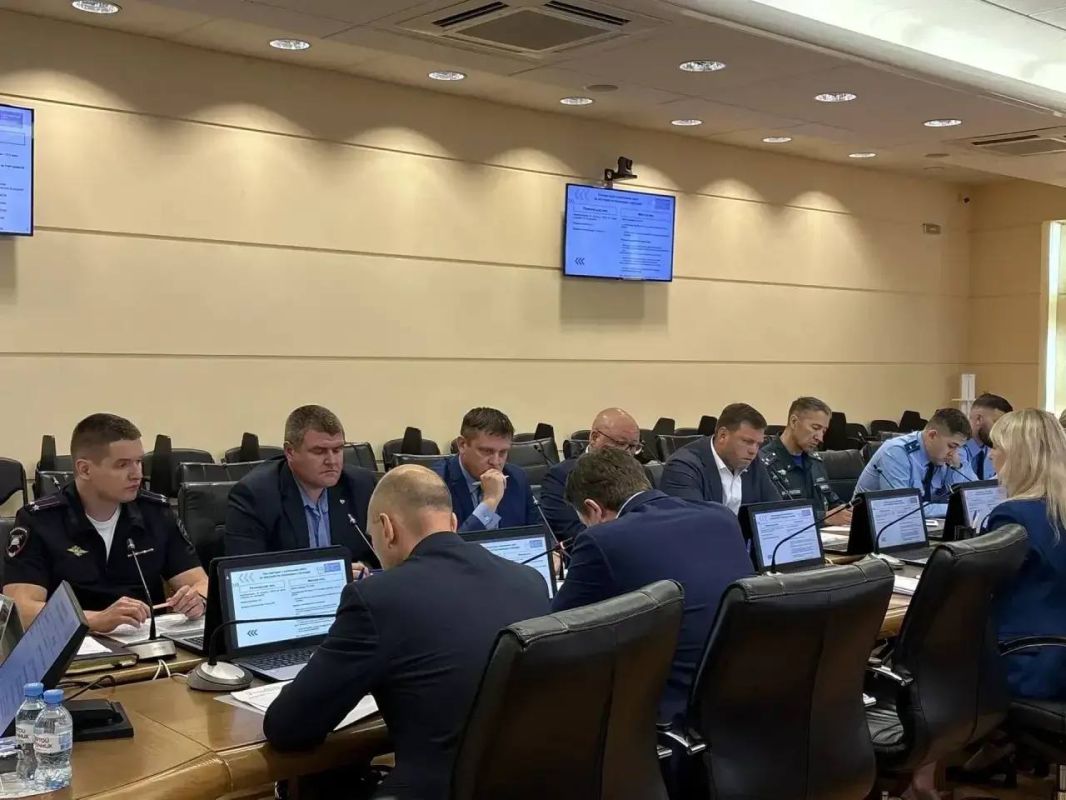 Врио заместителя начальника краевой Госавтоинспекции Сергей Шелехов принял участие в заседании краевой комиссии по безопасности дорожного движения Врио заместителя начальника краевой Госавтоинспекции Сергей Шелехов принял участие в заседании краевой комиссии по безопасности дорожного движения