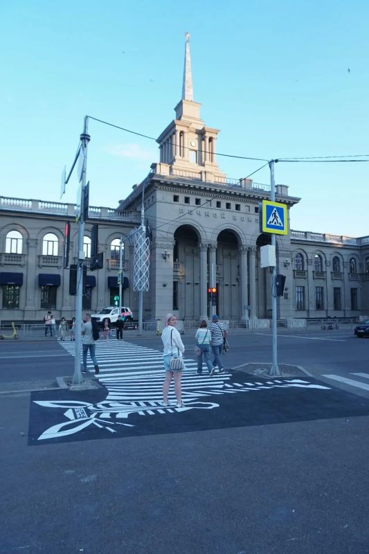 В Красноярске появились необычные пешеходные переходы В Красноярске появились необычные пешеходные переходы