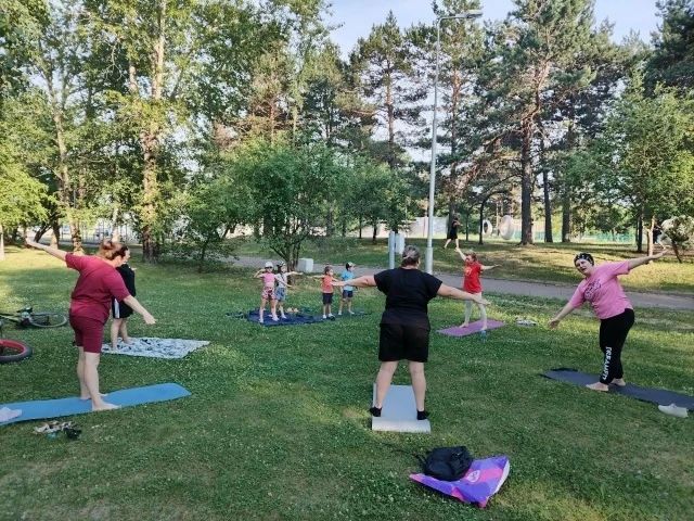 В объективе – Зеленогорск, где небольшой «отряд» дворовых инструкторов готов предложить своим землякам много полезных и увлекательных активностей В объективе – Зеленогорск, где небольшой «отряд» дворовых инструкторов готов предложить своим землякам много полезных и увлекательных активностей