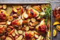 Запеченное мясо с картошкой: сытное лакомство по домашнему рецепту