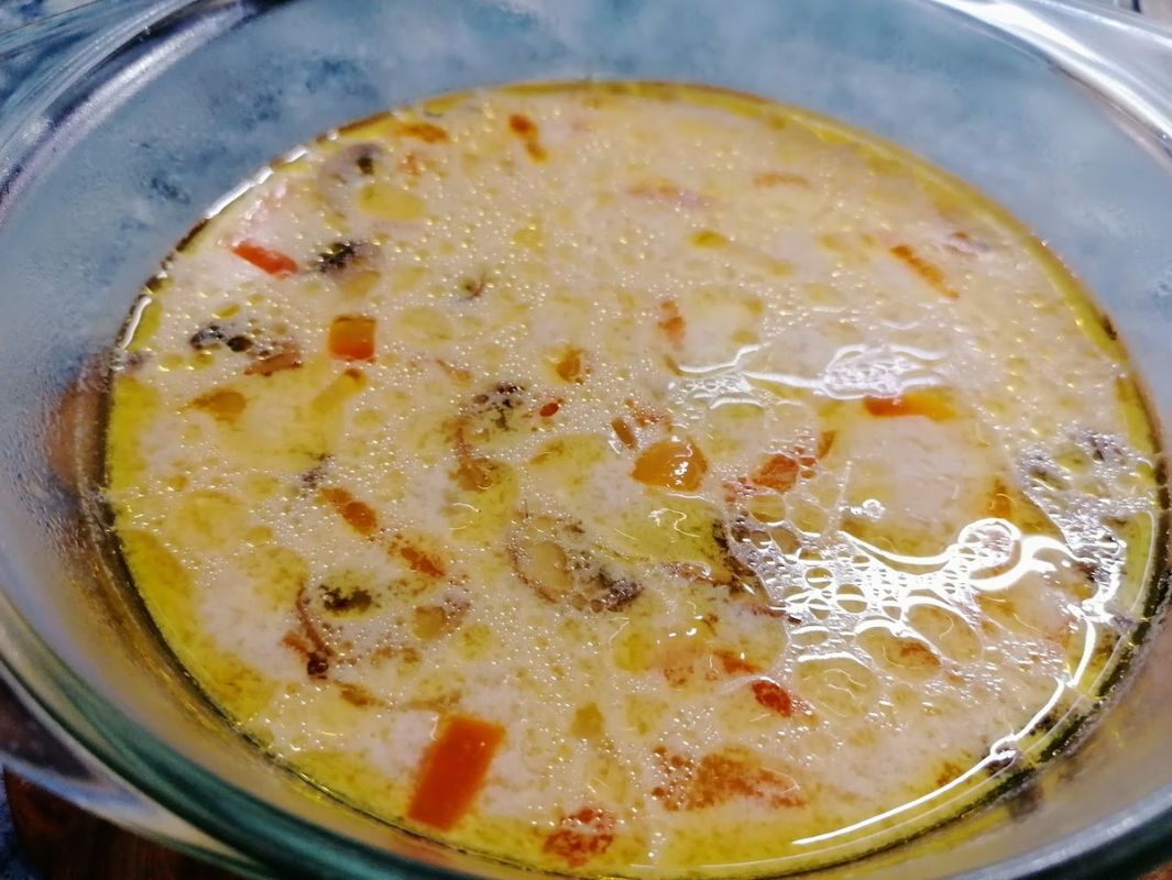 Объединение вкусов: грибной суп с сыром, который согреет душу