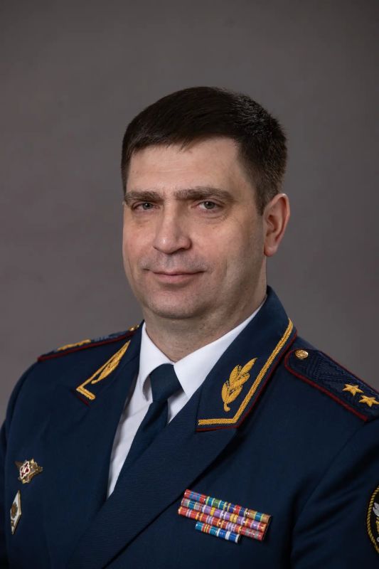 Сегодня день рождения отмечает начальник ГУФСИН России по Красноярскому краю генерал-лейтенант внутренней службы Антон Анатольевич Ефаркин! Сегодня день рождения отмечает начальник ГУФСИН России по Красноярскому краю генерал-лейтенант внутренней службы Антон Анатольевич Ефаркин!