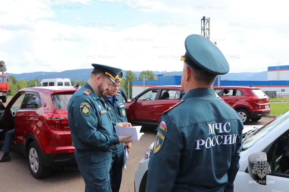 В Главном управлении работает комиссия Центрального аппарата МЧС России В Главном управлении работает комиссия Центрального аппарата МЧС России