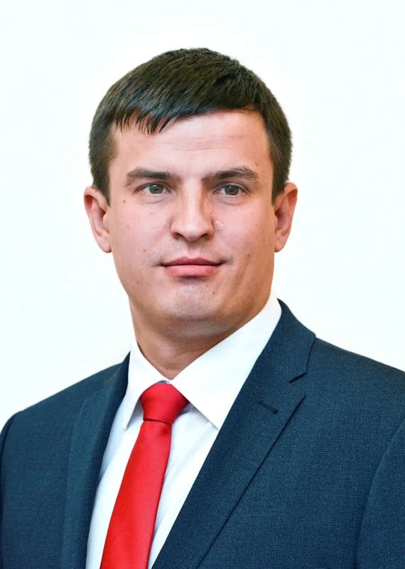 Сегодня свой 45-й день рождения отмечает вице-президент — директор Красноярского представительства «Норникеля» Сергей Александрович Ткаченко! Сегодня свой 45-й день рождения отмечает вице-президент — директор Красноярского представительства «Норникеля» Сергей Александрович Ткаченко!