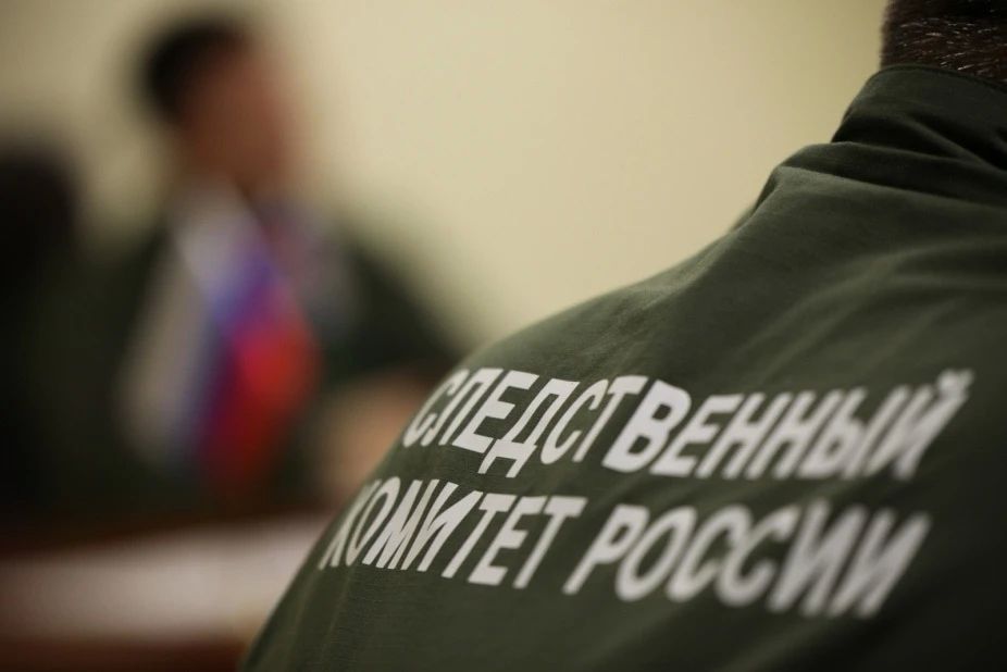 В Республике Хакасия возбуждено уголовное дело в отношении мужчины, подозреваемого в вовлечении сына в совершение действий, представляющих опасность для жизни несовершеннолетнего