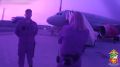 Двух любителей покурить в самолёте встретили транспортные полицейские в аэропорту Красноярска