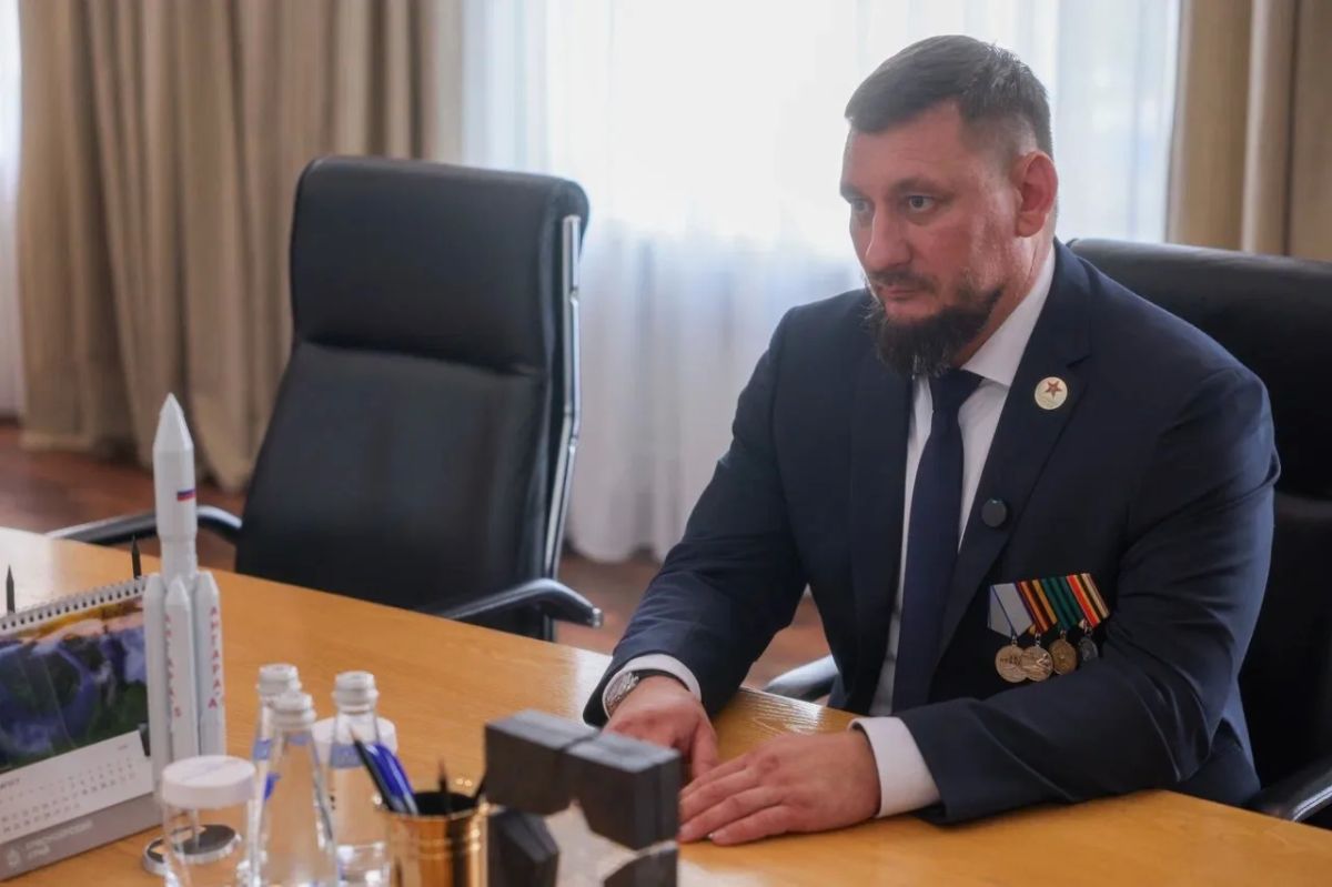 Михаил Котюков: Назначил на должность руководителя агентства труда и занятости населения Станислава Салашнева - выпускника нашей кадровой программы «Сибирский характер» Михаил Котюков: Назначил на должность руководителя агентства труда и занятости населения Станислава Салашнева - выпускника нашей кадровой программы «Сибирский характер»