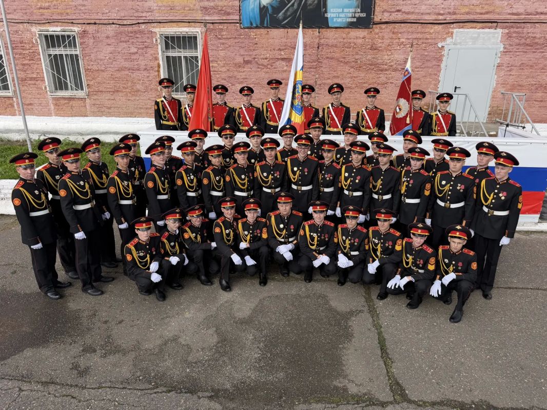 День знаний в Кедровом кадетском корпусе! День знаний в Кедровом кадетском корпусе!