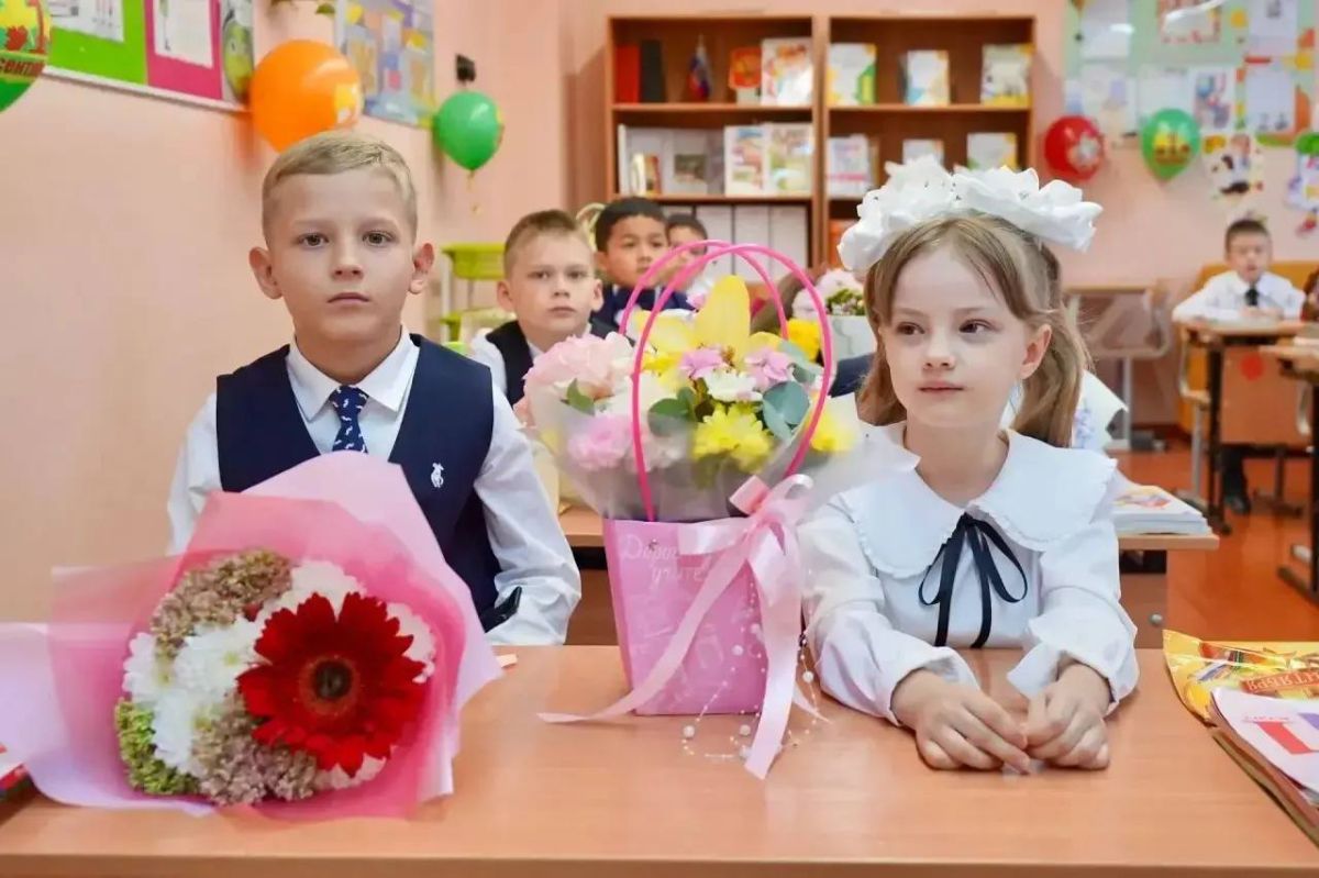 Дмитрий Карасёв: Дорогие норильчане! От всего сердца поздравляю вас с Днём знаний Дмитрий Карасёв: Дорогие норильчане! От всего сердца поздравляю вас с Днём знаний