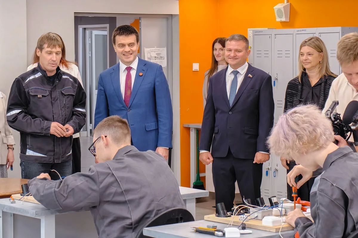 В колледжах и техникумах Красноярского края стартовал новый учебный год программы «Профессионалитет» В колледжах и техникумах Красноярского края стартовал новый учебный год программы «Профессионалитет»