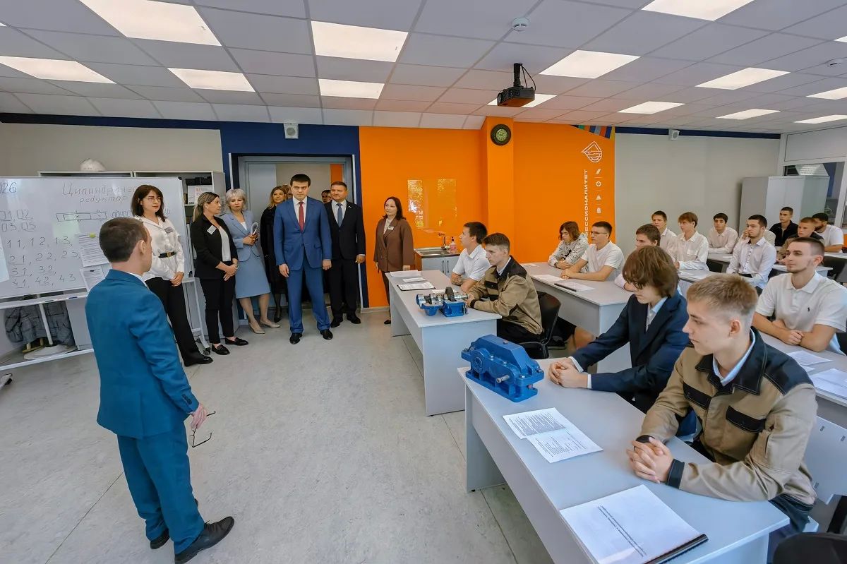 В колледжах и техникумах Красноярского края стартовал новый учебный год программы «Профессионалитет» В колледжах и техникумах Красноярского края стартовал новый учебный год программы «Профессионалитет»
