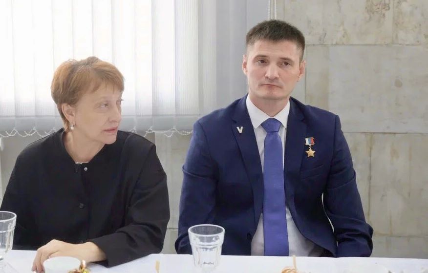 Михаил Котюков: Взяли в работу обращения, которые поступили от участников спецоперации и членов их семей в Назаровском округе Михаил Котюков: Взяли в работу обращения, которые поступили от участников спецоперации и членов их семей в Назаровском округе