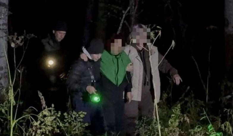 В Ужурском округе полицейские нашли потерявшуюся сборщицу грибов В Ужурском округе полицейские нашли потерявшуюся сборщицу грибов