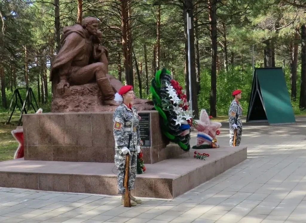 День солидарности в борьбе с терроризмом: единство поколений в борьбе за мир День солидарности в борьбе с терроризмом: единство поколений в борьбе за мир