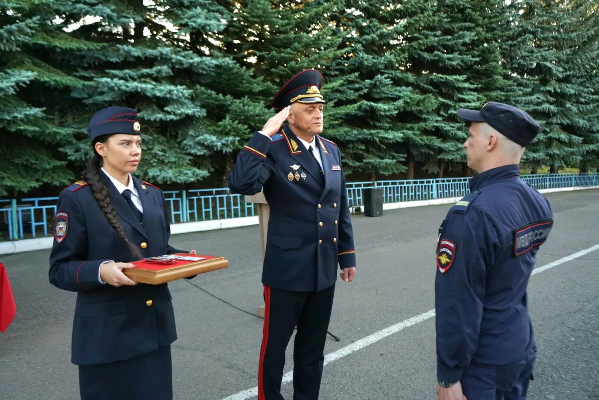 В Красноярске выбрали лучшего сотрудника ППСП В Красноярске выбрали лучшего сотрудника ППСП