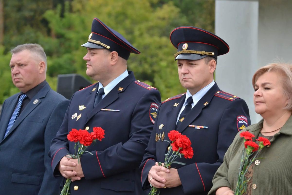 8 сентября - День памяти жертв блокады Ленинграда 8 сентября - День памяти жертв блокады Ленинграда