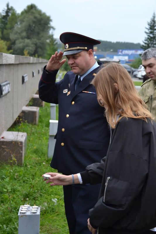8 сентября - День памяти жертв блокады Ленинграда 8 сентября - День памяти жертв блокады Ленинграда