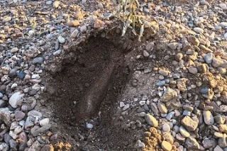 В Канске на берегу реки Кан обнаружили боевые миномётные мины В Канске на берегу реки Кан обнаружили боевые миномётные мины